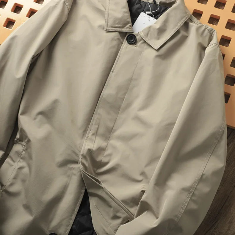 Aksel™ | Termisk vatteret trenchcoat i mellemlængde